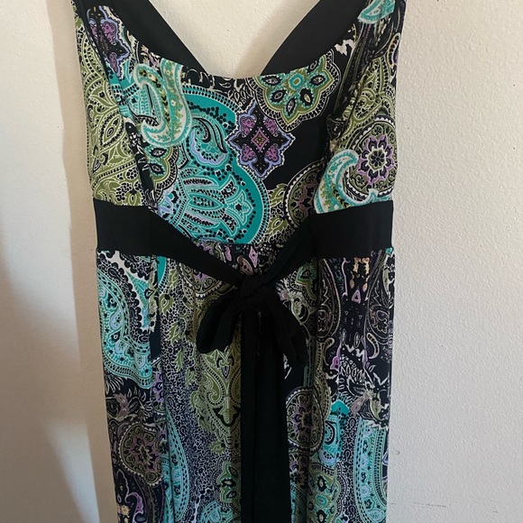 Dress - Picture 5 of 5